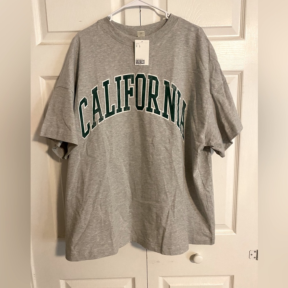 Grey h and m tee